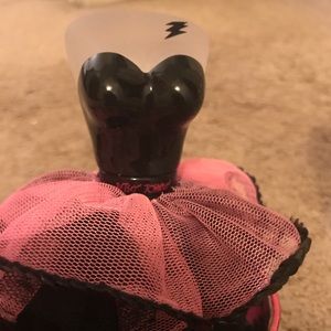 Betsey Johnson Too Too in casing